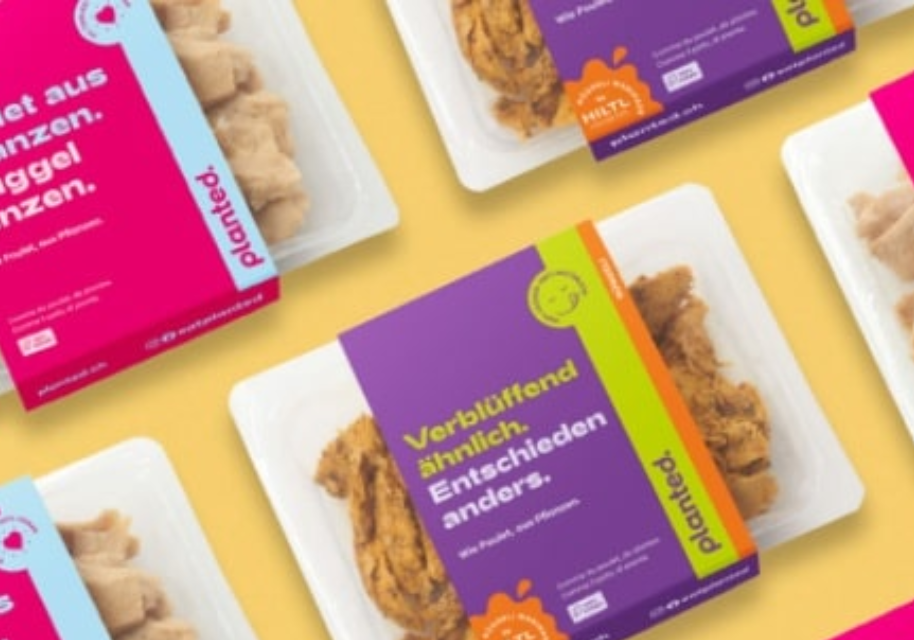 Product launch at the first major retailer in Switzerland - planted.chicken launch at Coop!